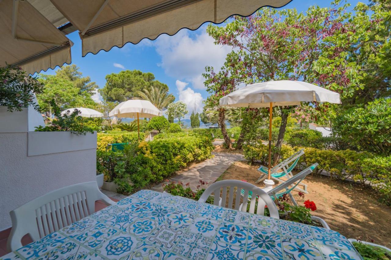 Residence Baia Delle Grazie Casa Morcone Dış mekan fotoğraf