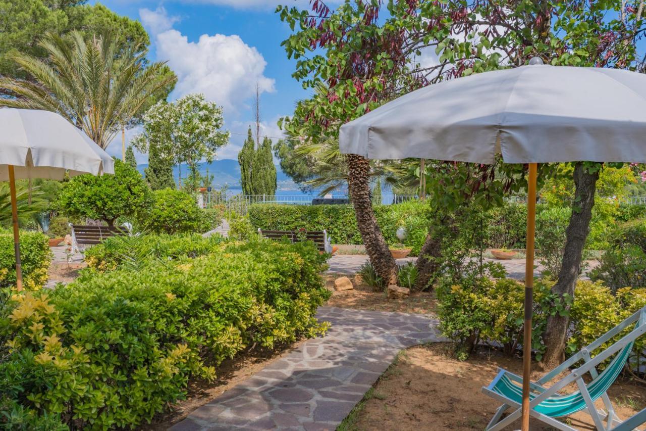 Residence Baia Delle Grazie Casa Morcone Dış mekan fotoğraf